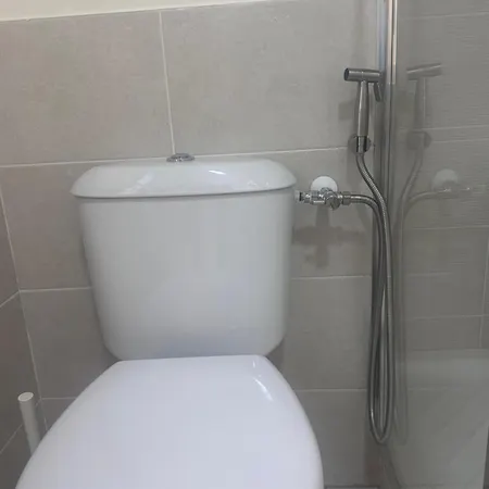 Family's House - Proche De La Vallee Village Et Disneyland Paris ,2 Parkings, Air Condition Serris