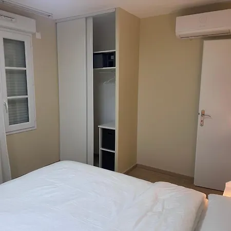 Family's House - Proche De La Vallee Village Et Disneyland Paris ,2 Parkings, Air Condition
