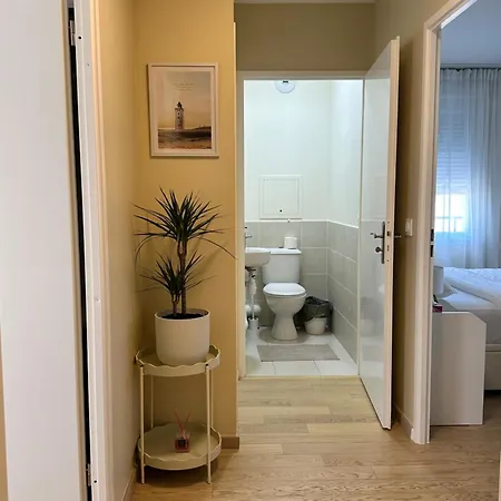 Family's House - Proche De La Vallee Village Et Disneyland Paris ,2 Parkings, Air Condition
